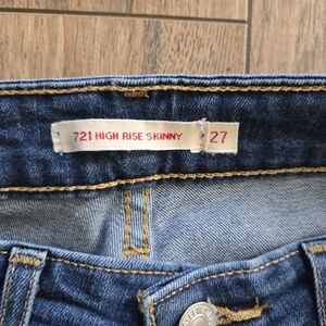 Levi's 721 Women's High Rise Skinny Jeans in Blue Size 27